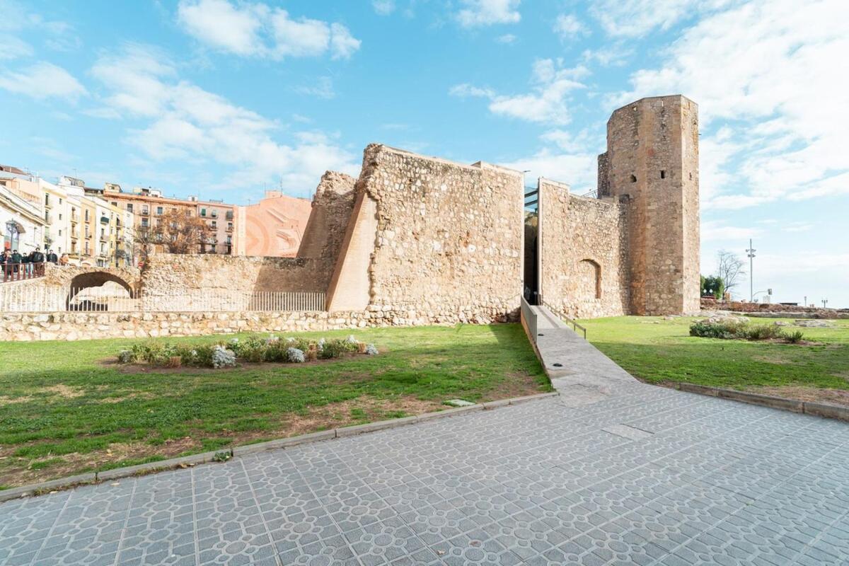 Cos Del Bou By Unik Tarragona Bagian luar foto